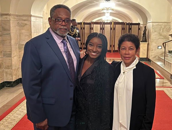 Simone Biles with her parents