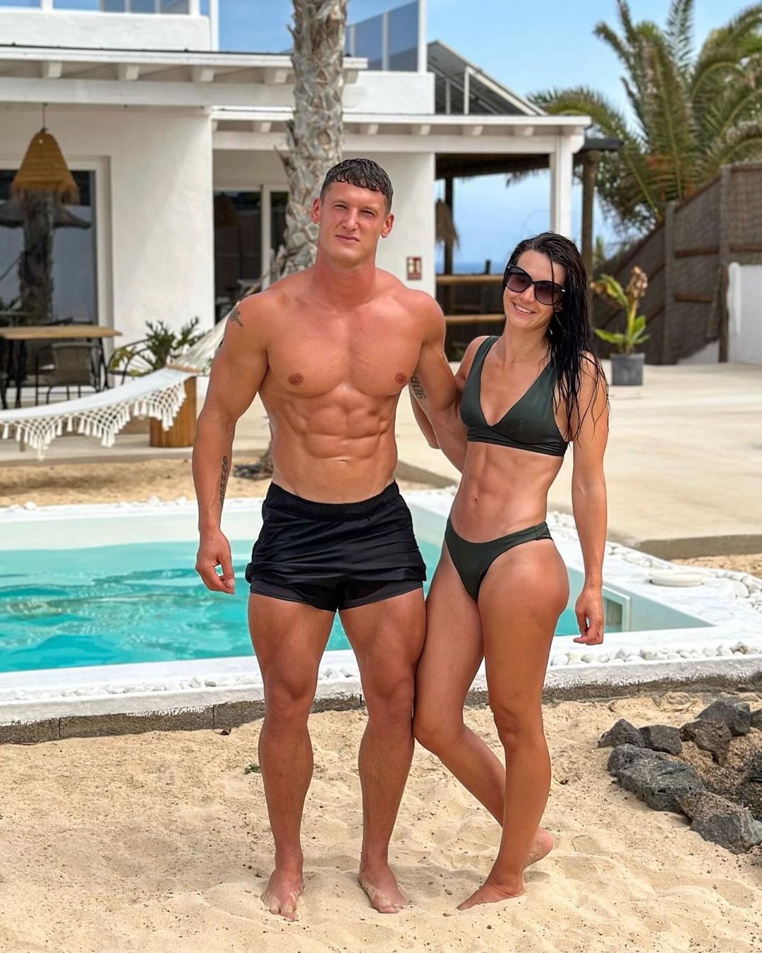 natural-bodybuilder-unveils-startling-results-after-his-wife-took