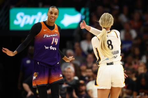WNBA Insider Backs DeWanna Bonner in Heated Moment With Sophie Cunningham -  EssentiallySports