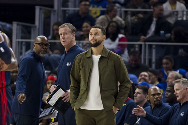 Stephen Curry Has an Emotional Night as 2 Warriors Stars' Risk Hefty Punishments After Refs' Decisions - EssentiallySports