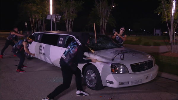 The Inner Circle destroys The Pinnacle&#8217;s limousine on AEW Dynamite