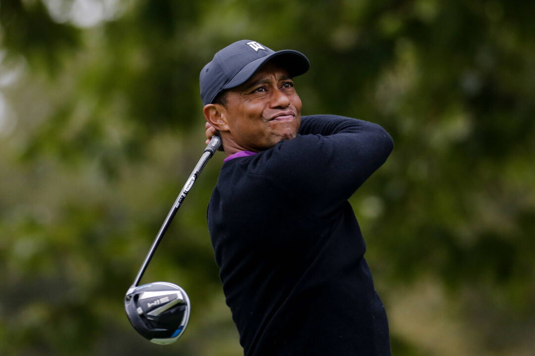Tiger Woods playing