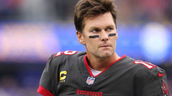 That's Definitely Elon Musk': NFL World Ridicules Tom Brady for Flexing His  'Good Hair Day' Despite Sad Loss to Green Bay Packers - EssentiallySports