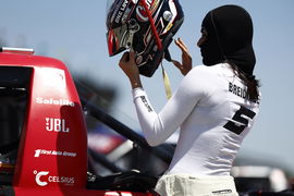 NASCAR Craftsman Truck Series 2025 April 18: Black&#8217;S Tire 200