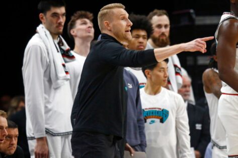 Questioning Grizzlies’ Tuomas Iisalo, Analysts Debunk Memphis’ Fatal Flaw That Mirrors Warriors’ Solution