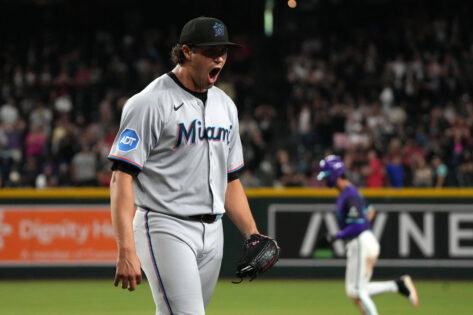 “I Don’t Understand It”: Marlins Broadcaster Left Furious After Pitcher Is Pulled With Just 68 Pitches