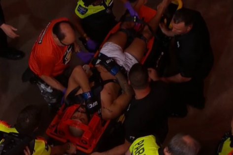 “Prayers Up” for UFC 315 Fighter as Nasty KO Sends Him Back on Stretcher in Early Prelims