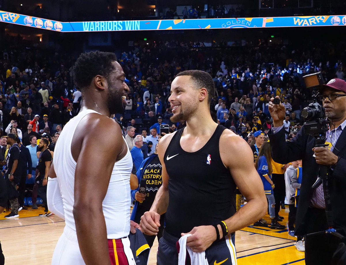 “I Am Honored”: Dwyane Wade Salutes Stephen Curry After Warriors Star’s Gesture on Return vs. Rockets