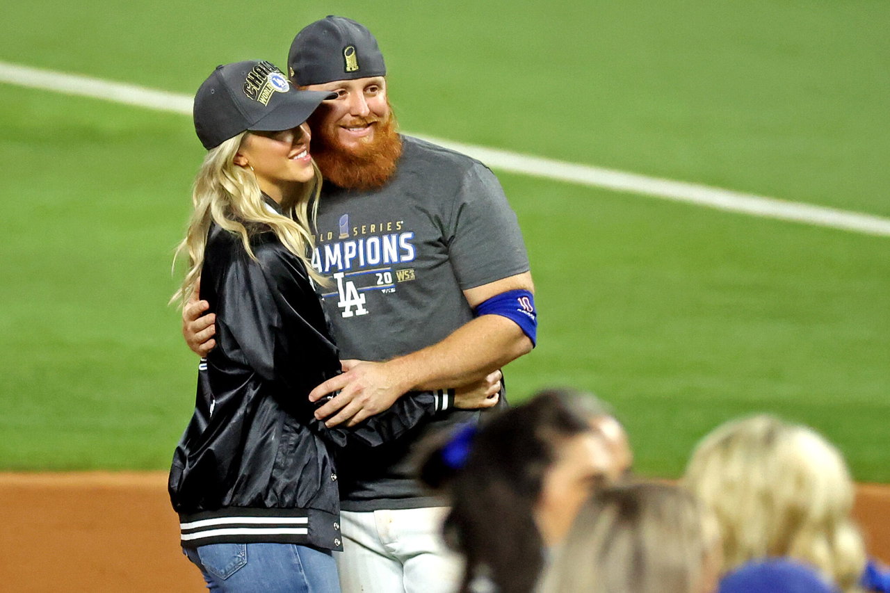 Who Is Justin Turner's Wife, Kourtney Pogue? Know All the Details -  EssentiallySports