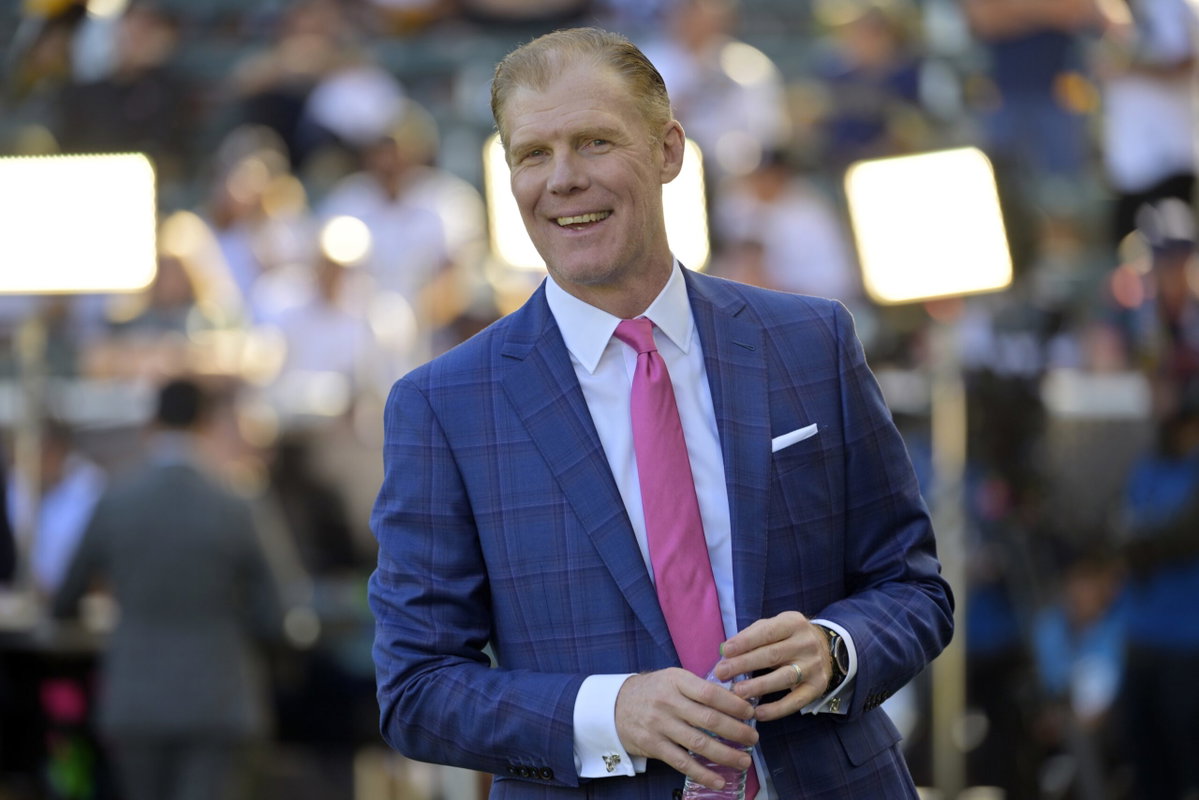 Alexi Lalas Gives Bold Take on Why Iran Lost, Defending FIFA at World Cup