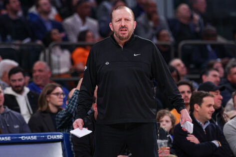 Tom Thibodeau Demands Justice for Jalen Brunson After NBA Refs’ Controversial Calls in Knicks vs Pistons