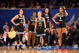 WNBA: Paige Bueckers Dallas Wings at Chicago Sky
