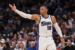 NBA: Golden State Warriors at Sacramento Kings
