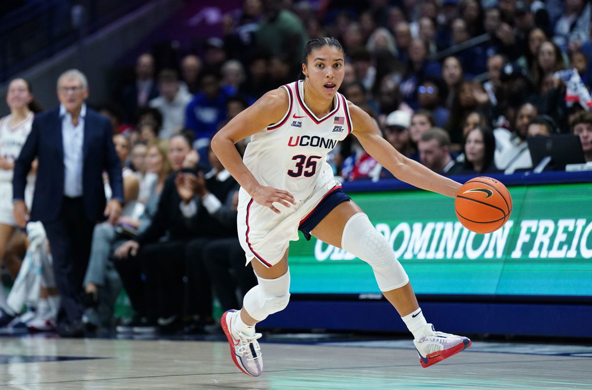 Women’s College Basketball Rankings: 12 Unbeaten Teams Entering Week 8