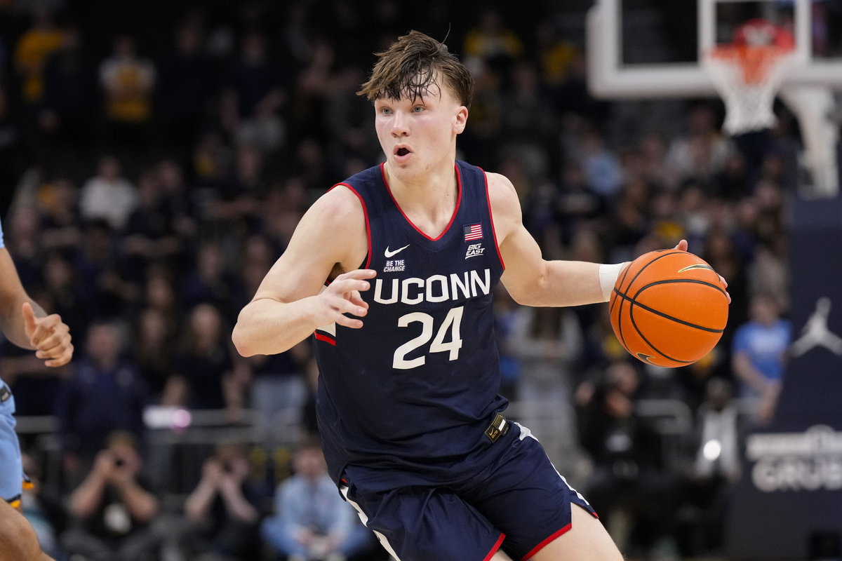 “Wasn’t Even Top 30”: NCAA World Offers No Filter After UConn’s Braylon Mullins Announces 2026 NBA Draft Decision
