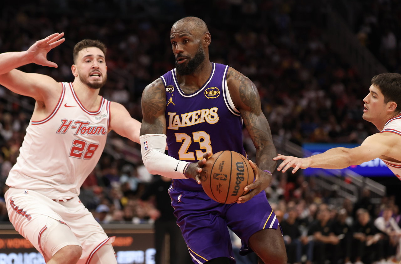 LeBron James vs. Alperen Sengun