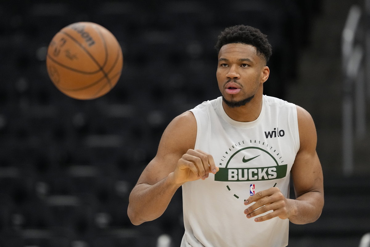Bucks Ready to Go All-Out to Keep Giannis Antetokounmpo Despite Owner’s Ultimatum to Star, Says GM Jon Horst