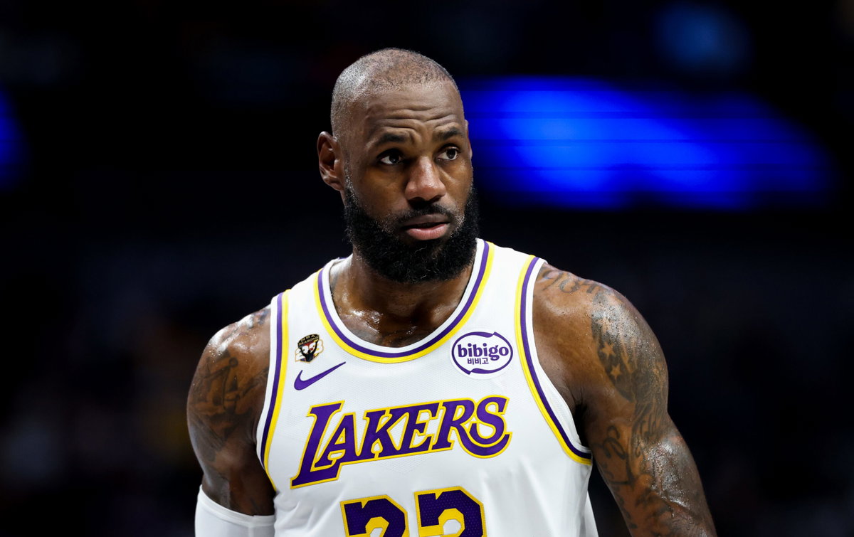 Insider Explains Why Lakers Are Yet to Offer LeBron James Contract: “Maybe That’ll be Smart”