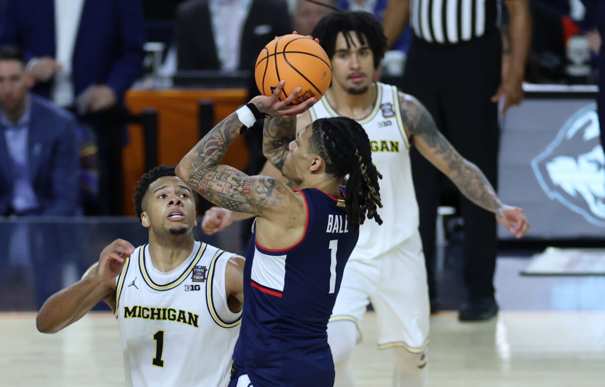 Solo Ball in a NCAA game