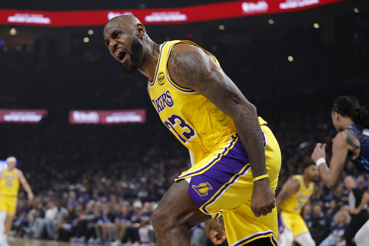WATCH: Heated LeBron James Confronts Courtside Thunder Fan as Lakers Loss Turns Historic Night Sour