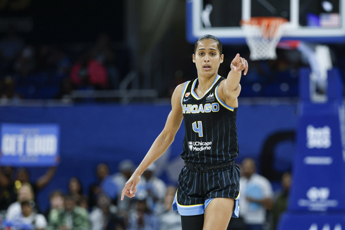“Embarrassment of Riches”: Tyler Marsh Left With No Easy Choice Involving Skylar Diggins and 3 Other Sky Stars, Per Analyst