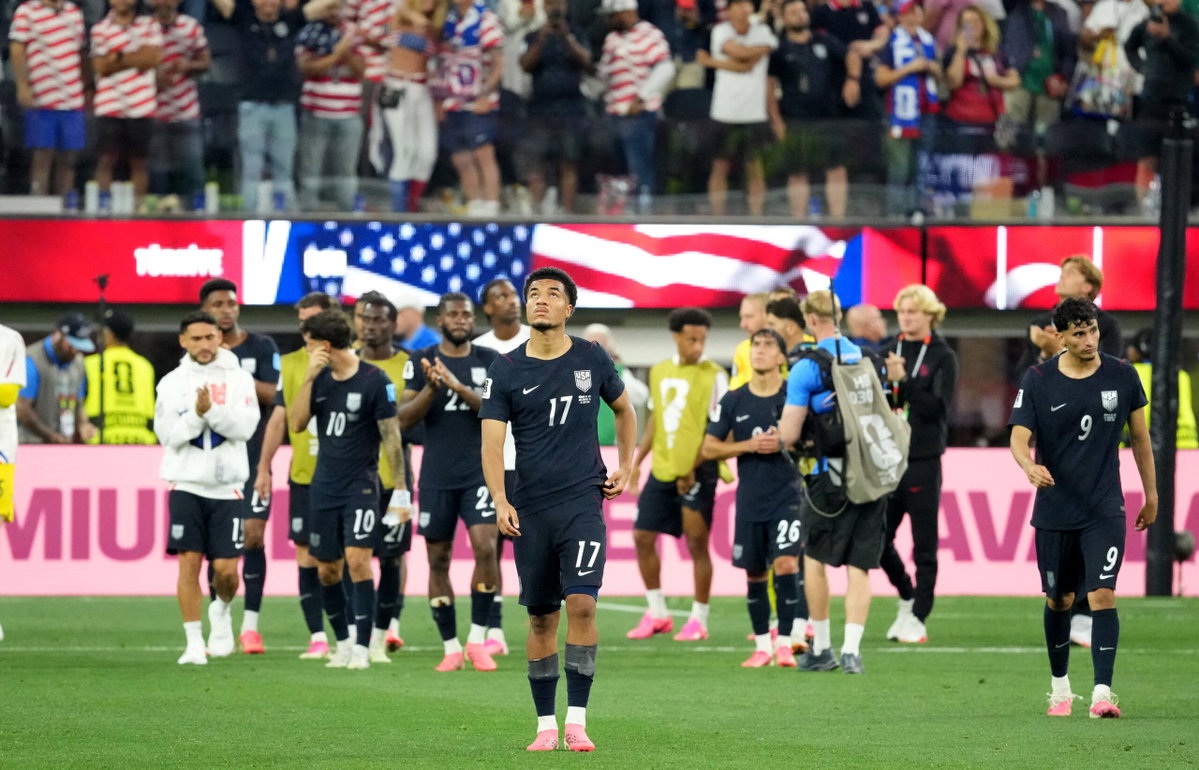 ‘Move On’: USMNT Given Clear Message by Alexi Lalas After Shocking World Cup Defeat to Turkey