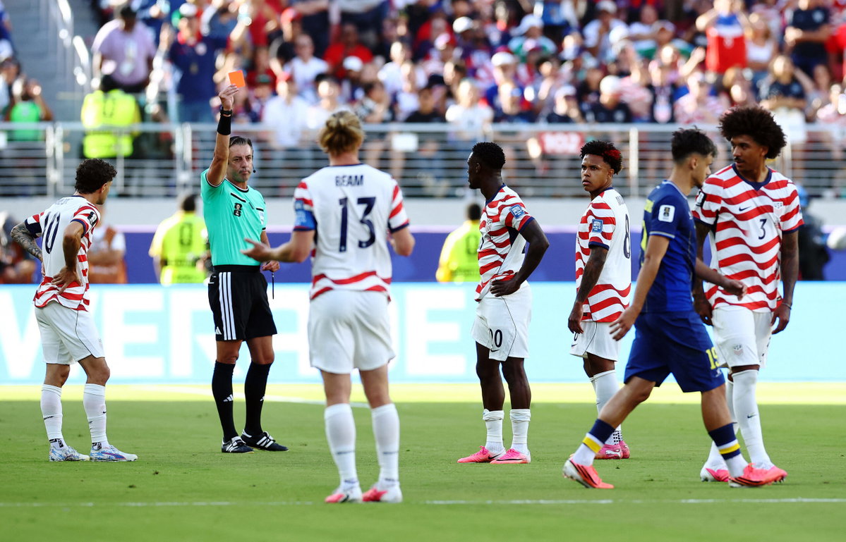 “Horrible Call”: Dave Portnoy, Alexi Lalas Furious Over USMNT’S Red Card as Lionel Messi’s Controversy Resurfaces