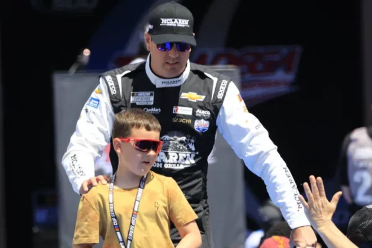 “It’s Just Heart-Wrenching”- Kyle Larson’s Son’s Emotional Brexton Busch Gesture Leaves Denny Hamlin Gutted