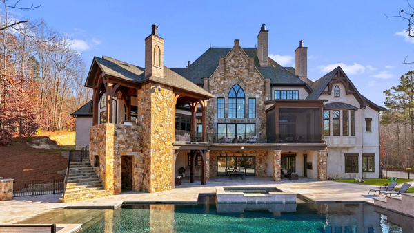 Christian McCaffrey&#8217;s lakehouse