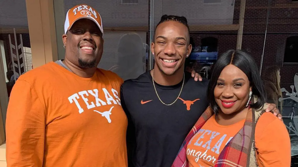 Bijan Robinson with mom and step dad