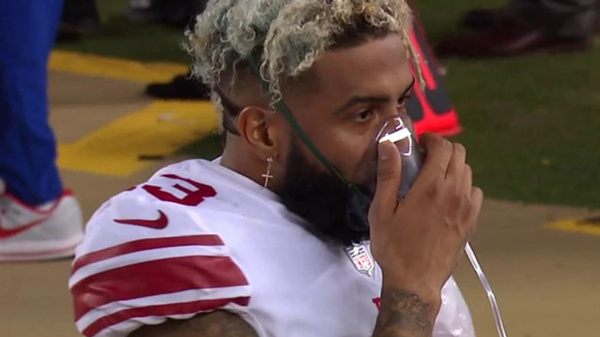 Odell Beckham Jr. using oxygen mask