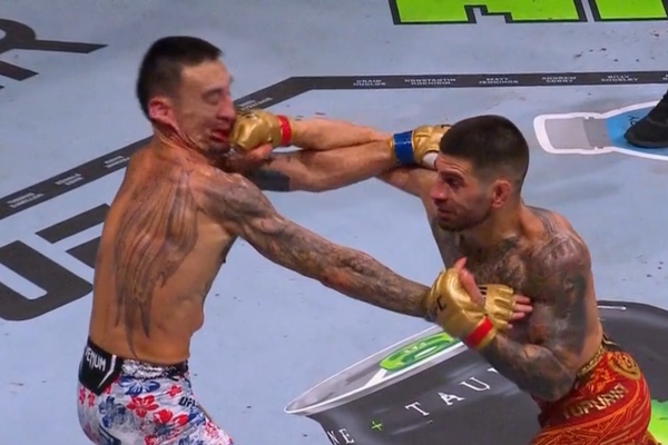 Ilia Touria vs. Max Holloway