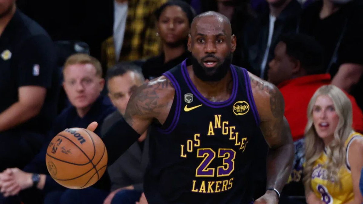 “We Have a Guest Room Available”: ‘Leaked’ Voice Memo From Victor Wembanyama’s Teammate Recruits LeBron James to Spurs