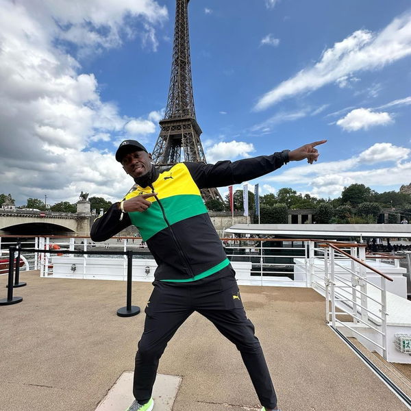 Usain-Bolt-Lightning-Pose-