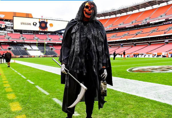 Twitter Reacts to Myles Garrett's Insane 'Quarterback' Halloween