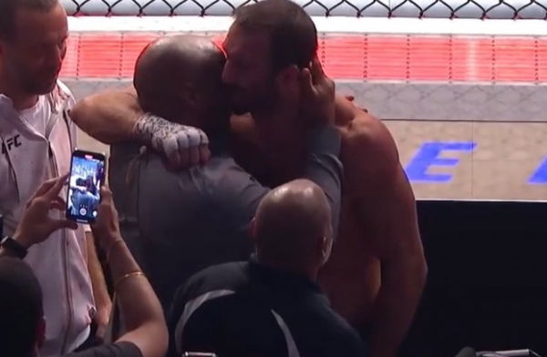 Undefeated UFC fighter announces emotional retirement after latest victory