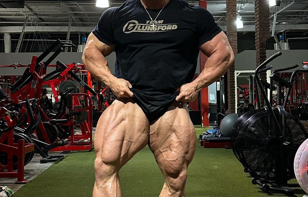 Bodybuilder With Large Legs