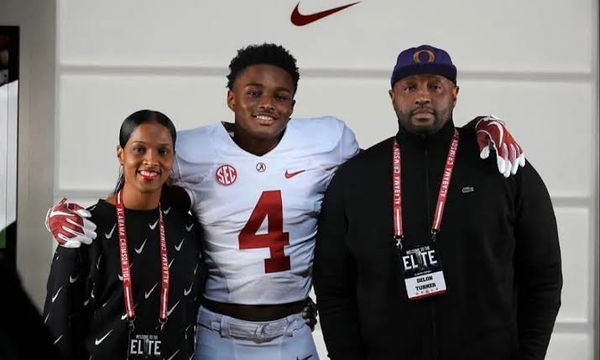 Dallas Turner and his parents