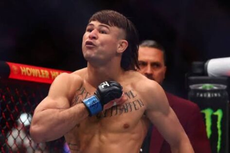 Why Does Diego Lopes Scratch His Neck? All About Scar From Childhood Accident