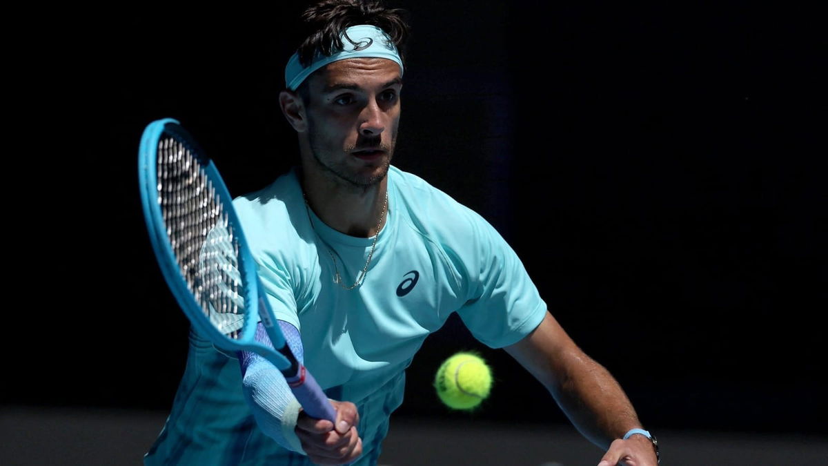 Chair Umpire Steps In As Ball Boy Makes ATP Pro Seethe