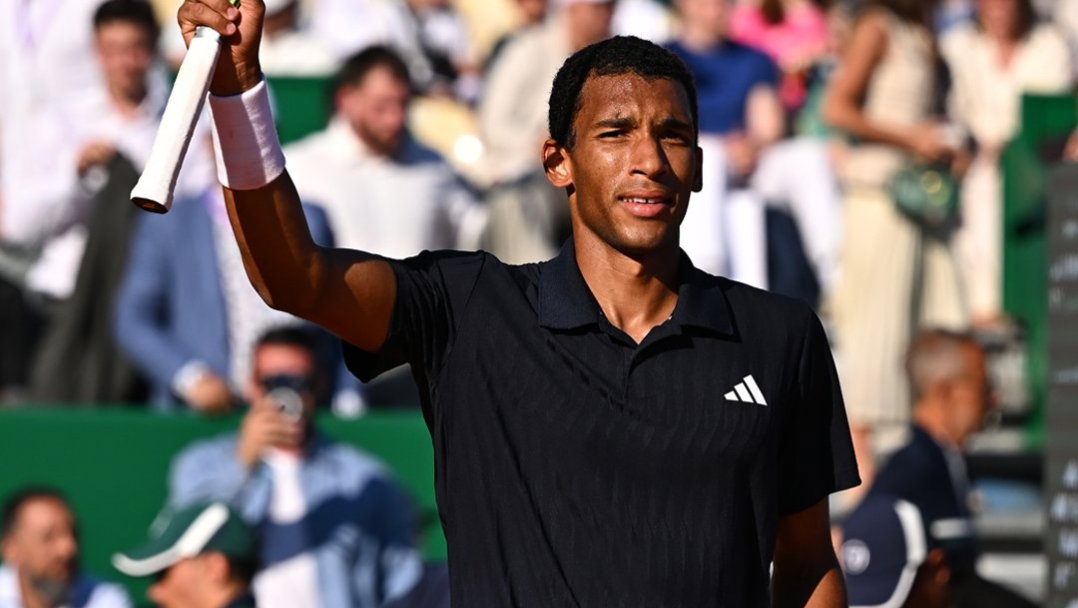 Jelena Ostapenko Snaps Back at Heckler With Savage Reply During Eala Clash