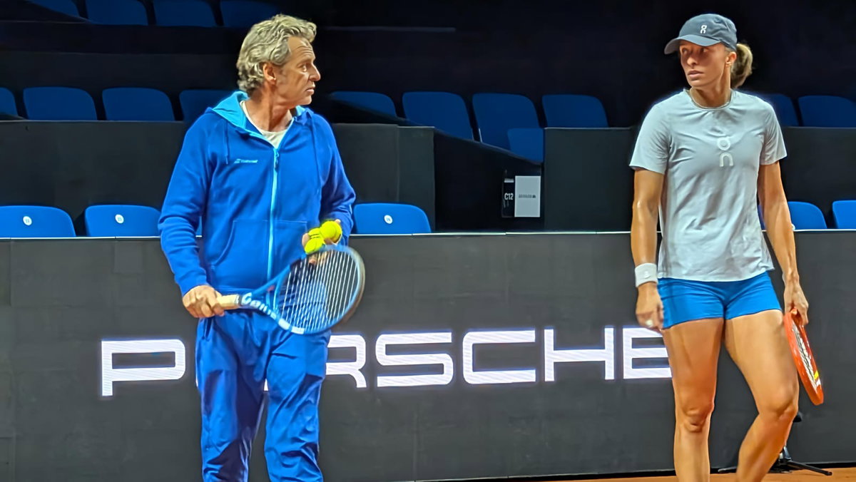 Swiatek Sends Early Warning Signs Under New Coach in Stuttgart