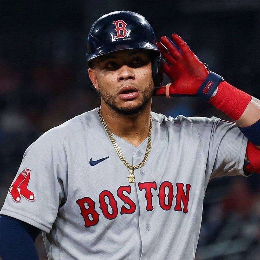 Red Sox Veteran Issues Bold Warning After Willson Contreras Creates ‘Drama’ Following HBP
