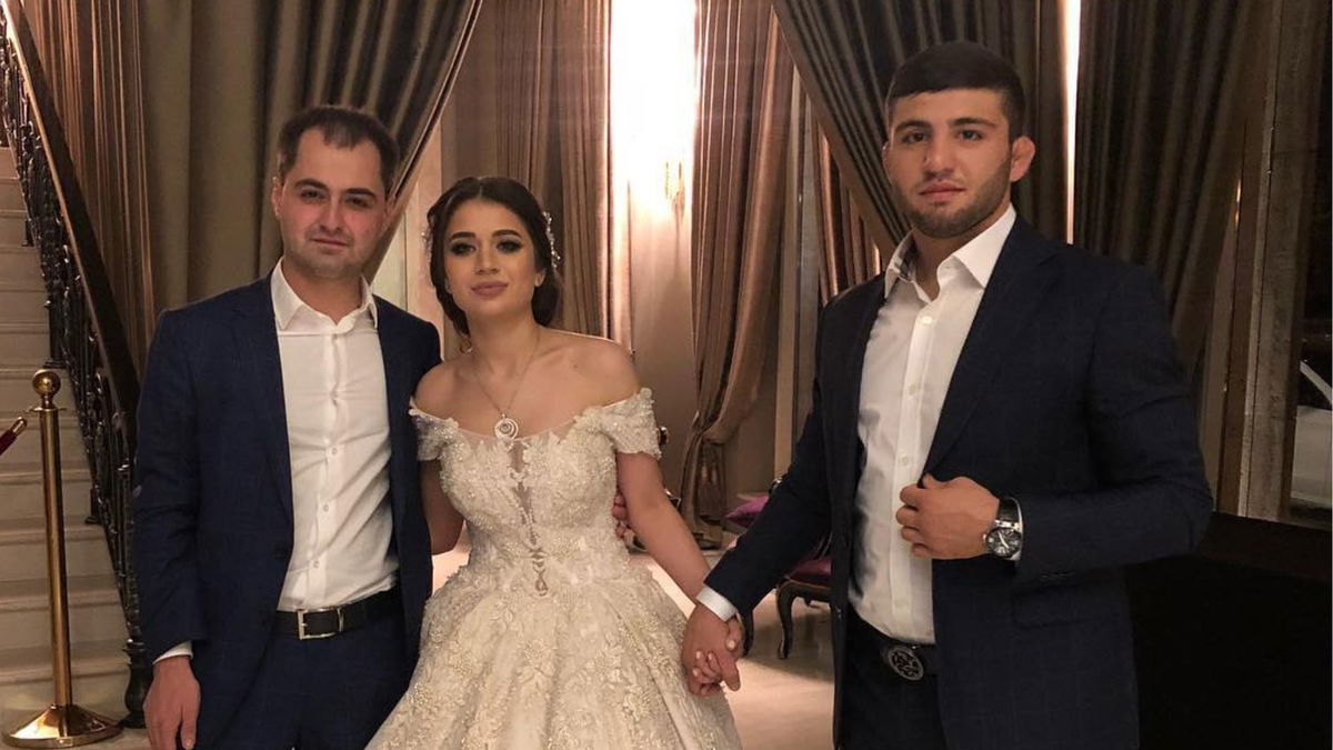 Arman Tsarukyan Dad Who Is Arman Tsarukyan’s Wife Milena? - EssentiallySports