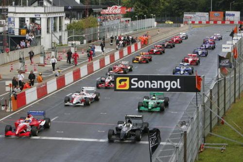 Zolder-circuit-SF-grid_central_banners