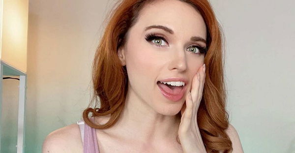 amouranth image