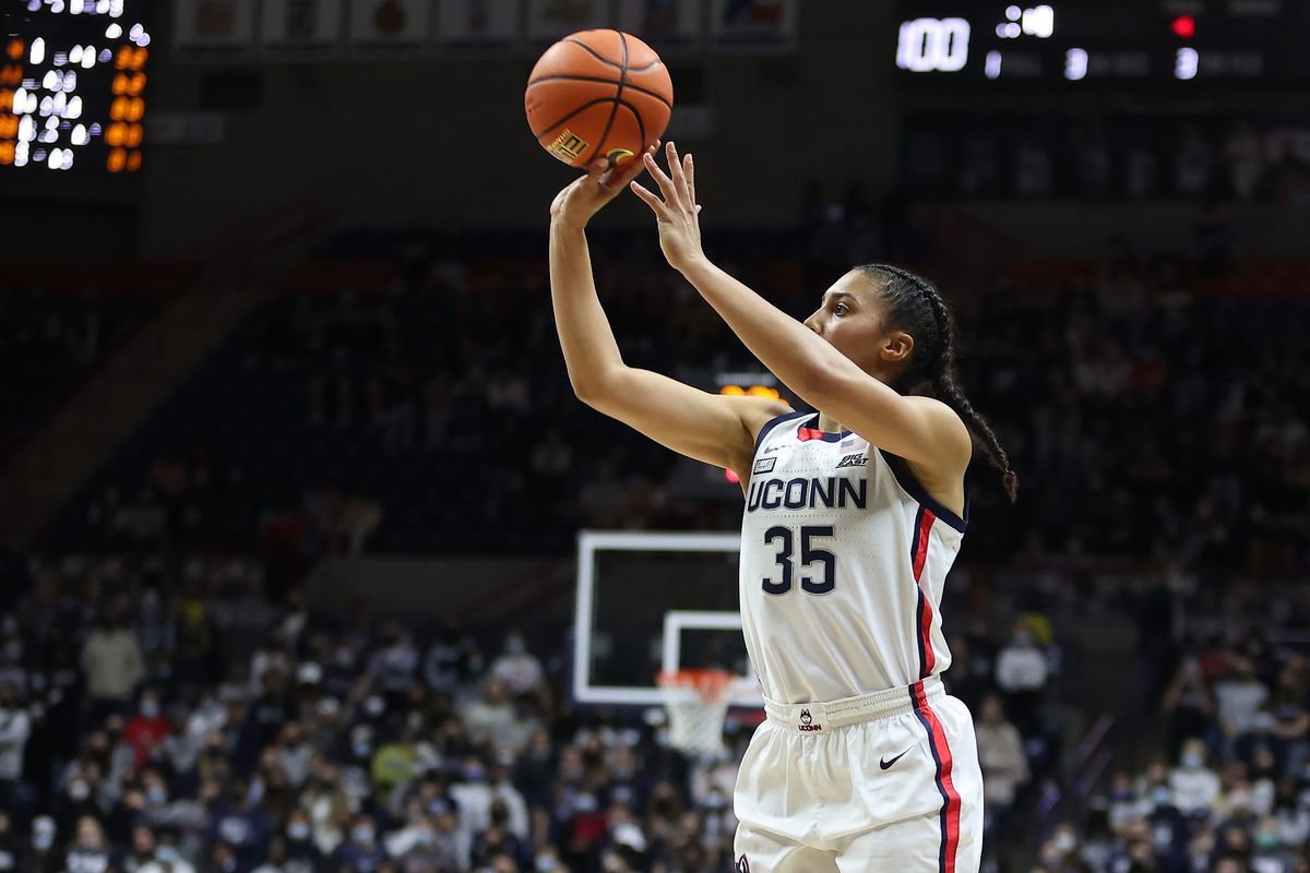What Happened to UConn’s Azzi Fudd? Can Stephen Curry’s ‘Favorite ...