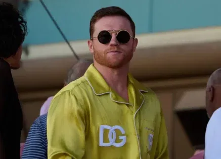 WBO President Breaks Silence on Canelo Alvarez’s Mandatory Title Defense as Oleksandr Usyk Faces Tough Challenge