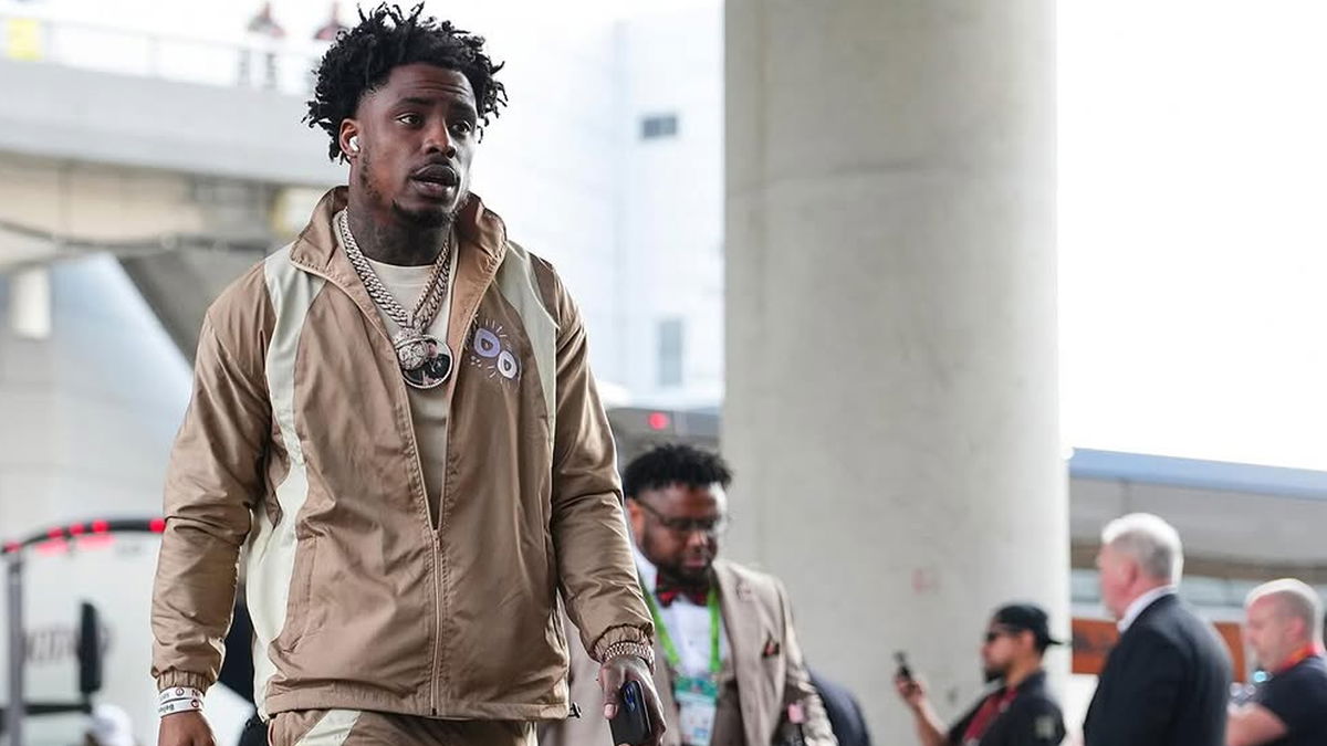 NFL World Fuming at CJ Gardner Johnson After Texans Fan Disrespect