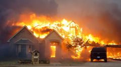 cropped-USA-WILDFIRES-2_1742002691370_hpMain